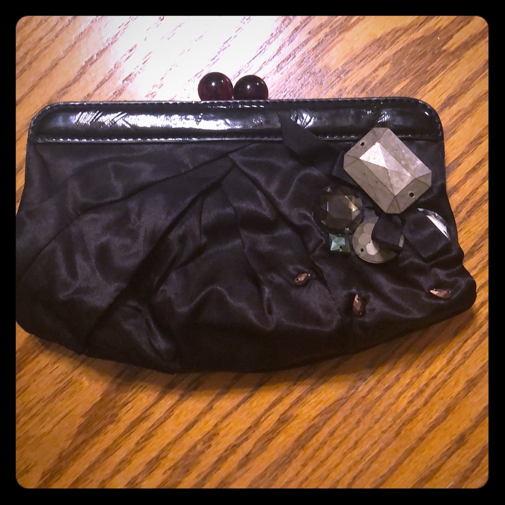 Small black simply Vera clutch